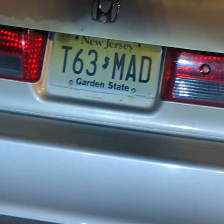 car with vanity plate (2023-04-01)