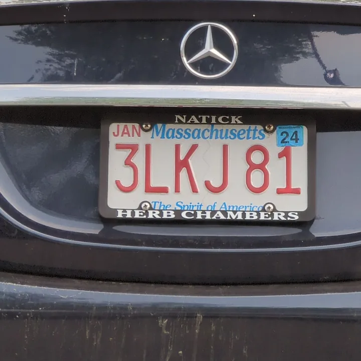 mercedes with massachusetts plate (2023-05-09)